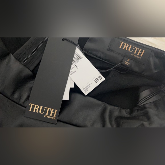 Brand new Short leather skirt - Picture 3 of 8